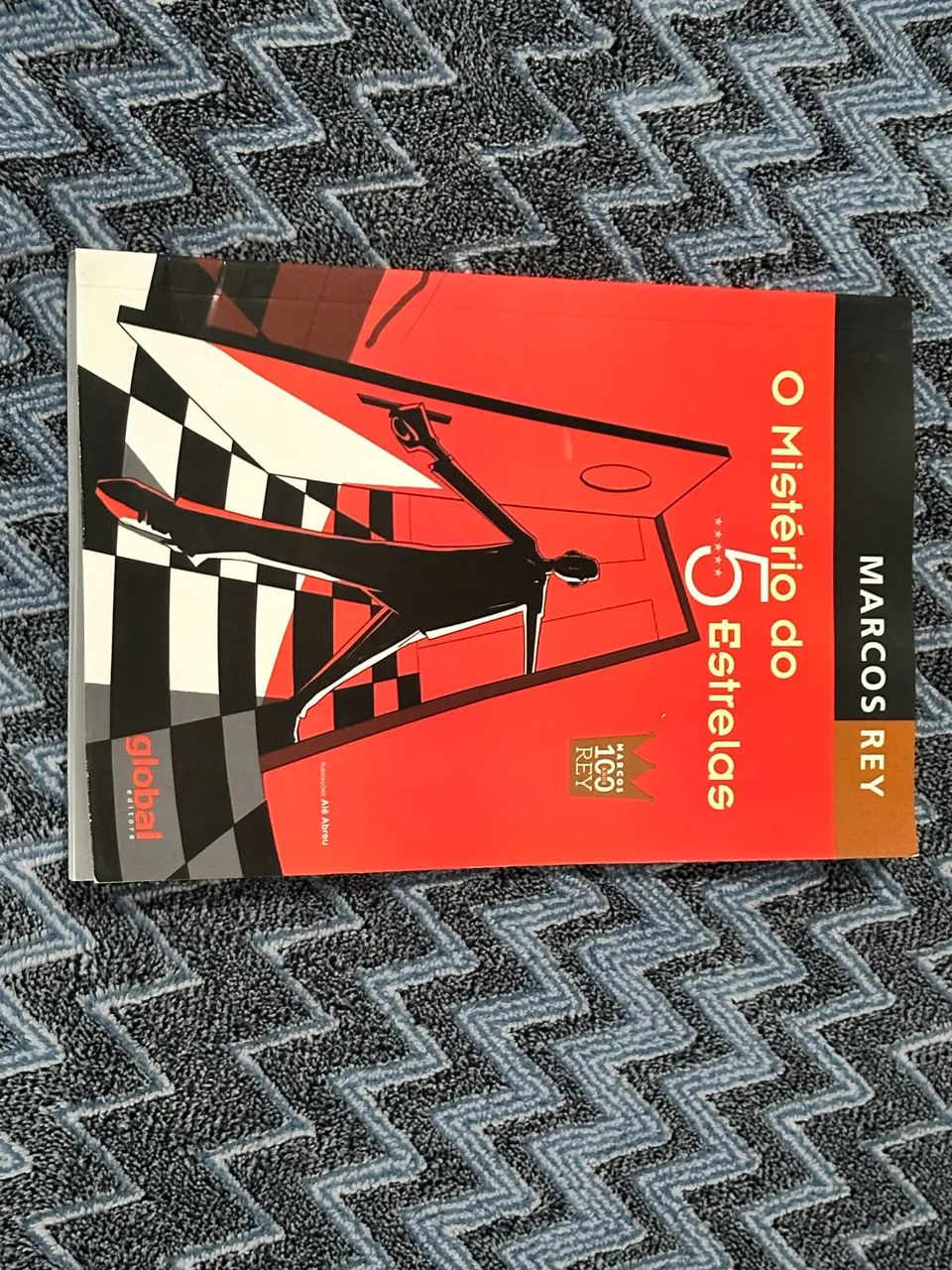 Livro  - Foto 2