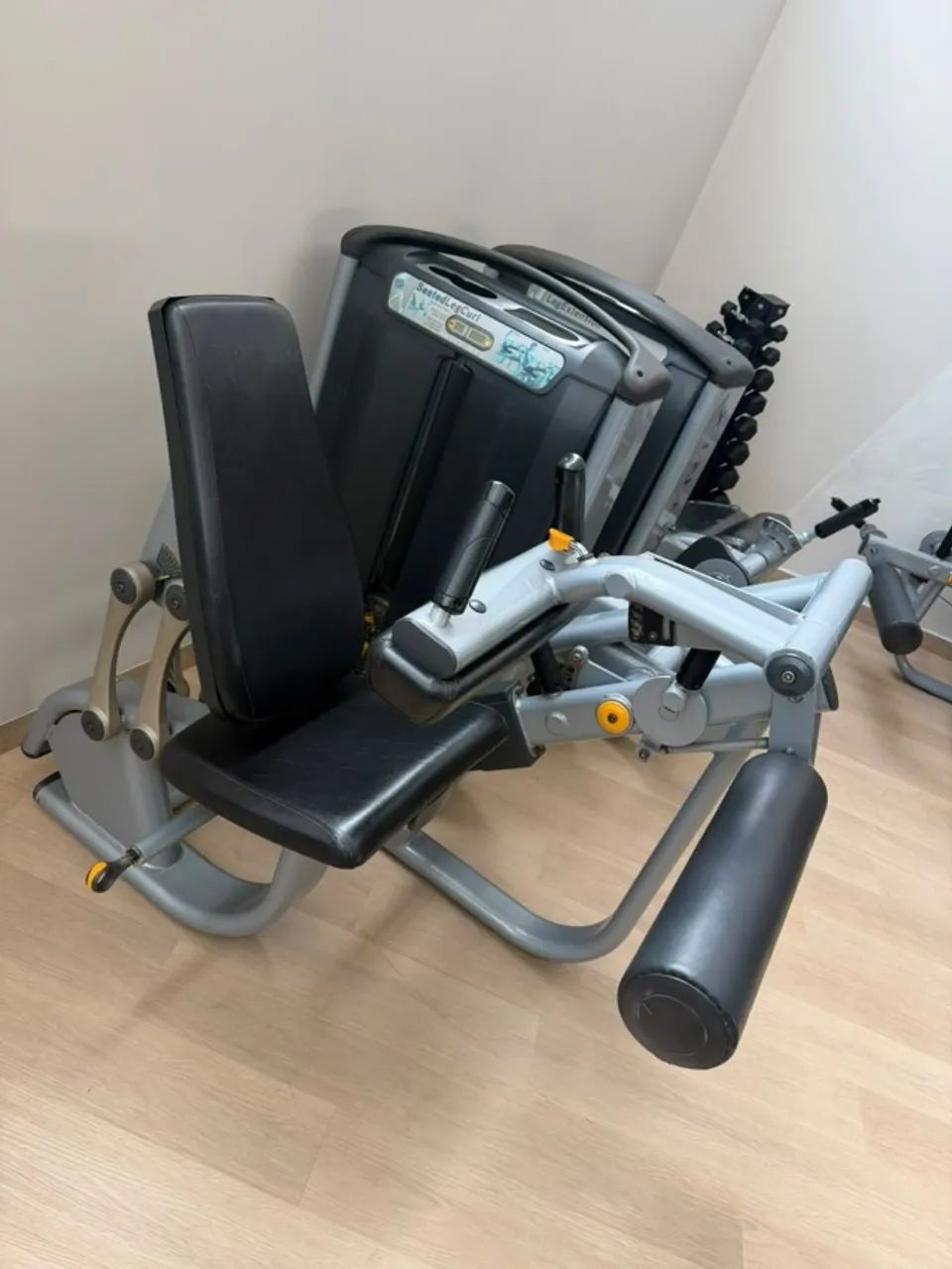  Cadeira Flexora:  Matrix G7-S72 - Foto 3