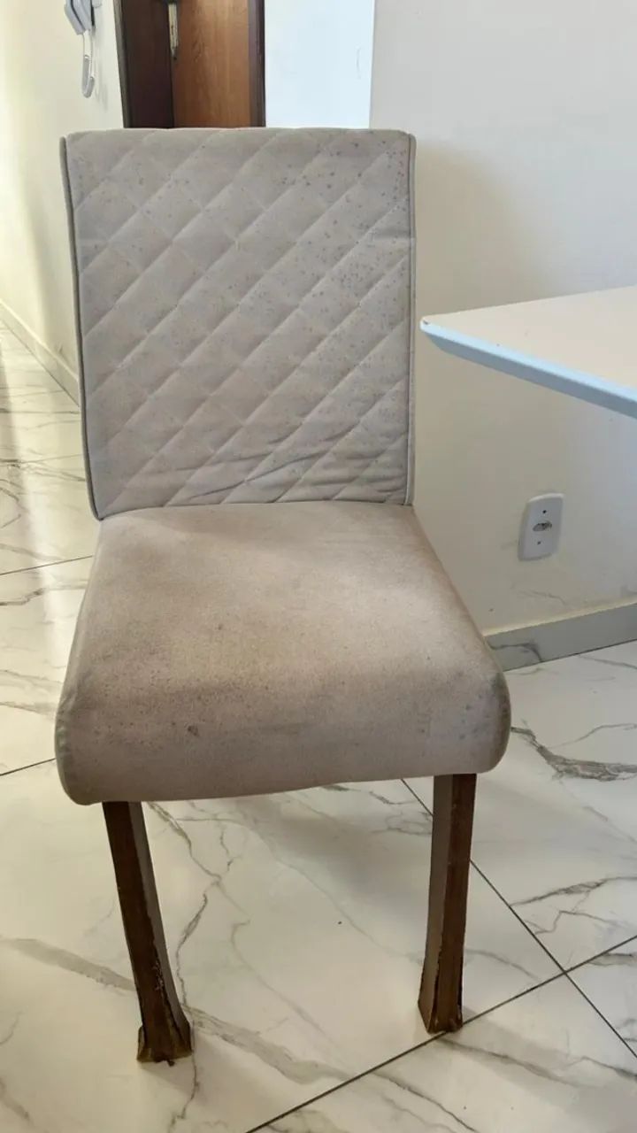 Mesa de Jantar Retangular com 4 Cadeiras - Foto 4