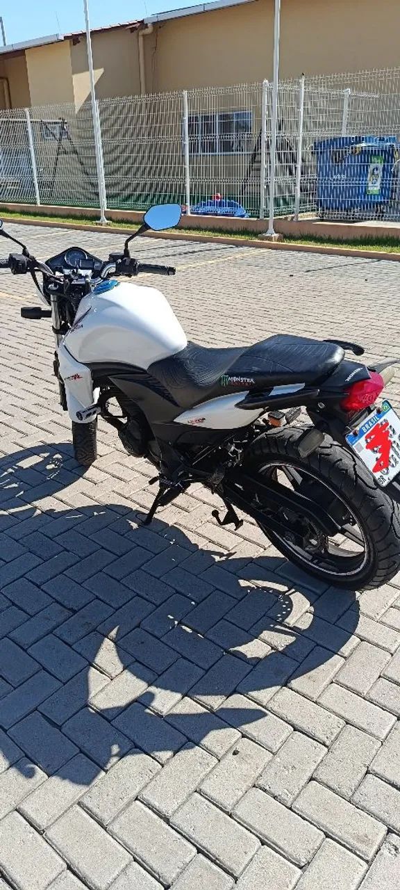 CB 300 R 