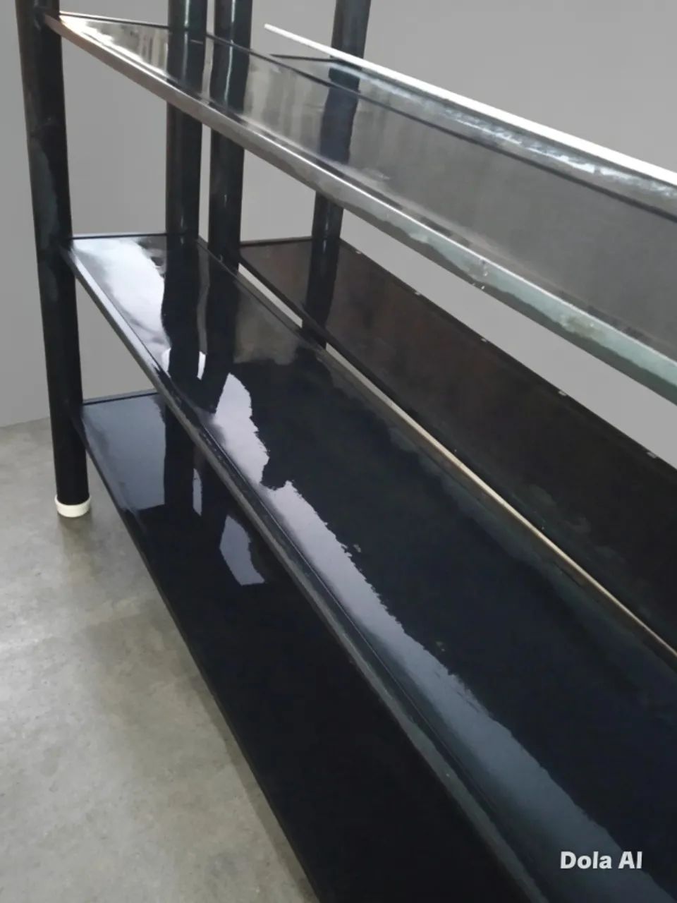Prateleiras de ferro
