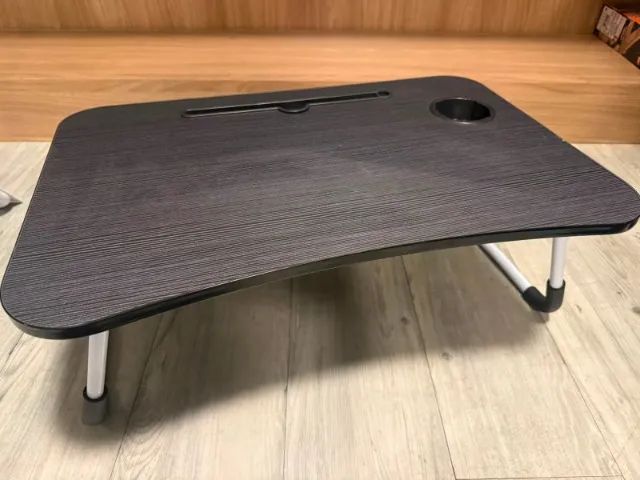 Mesa dobrável para notebook ou comida