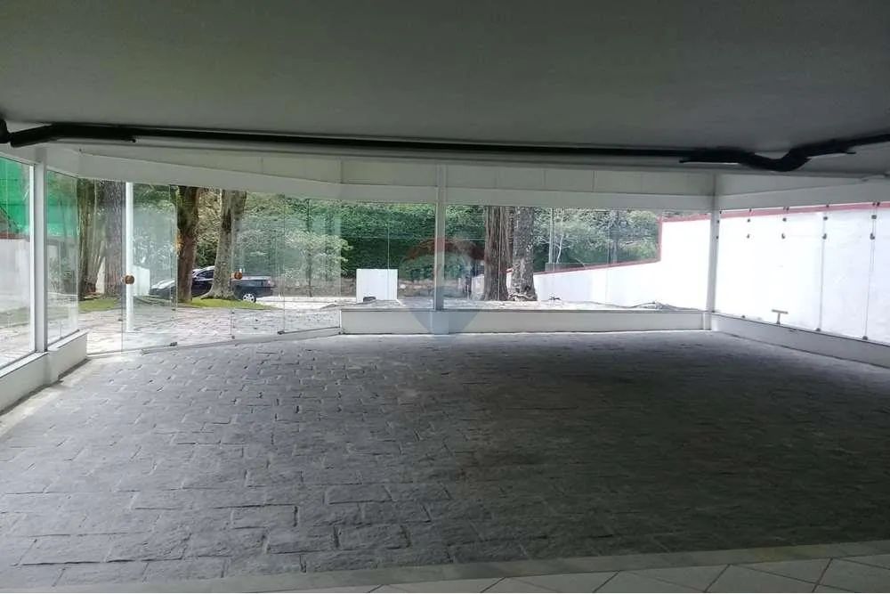 Locação Galpão com 672 m² próximo ao Centro de Petrópolis RJ - Foto 2