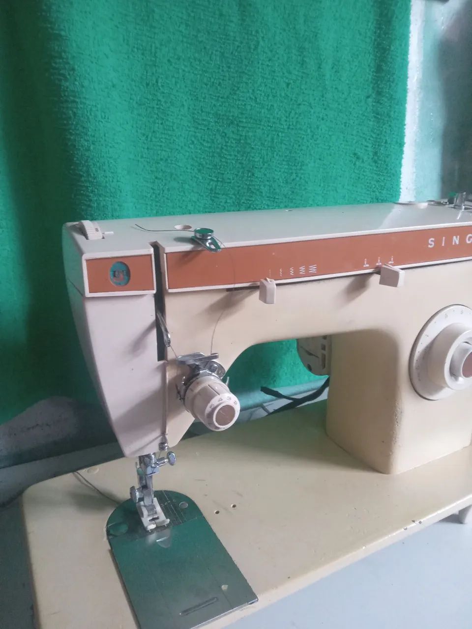 Maquina de costura  - Foto 2