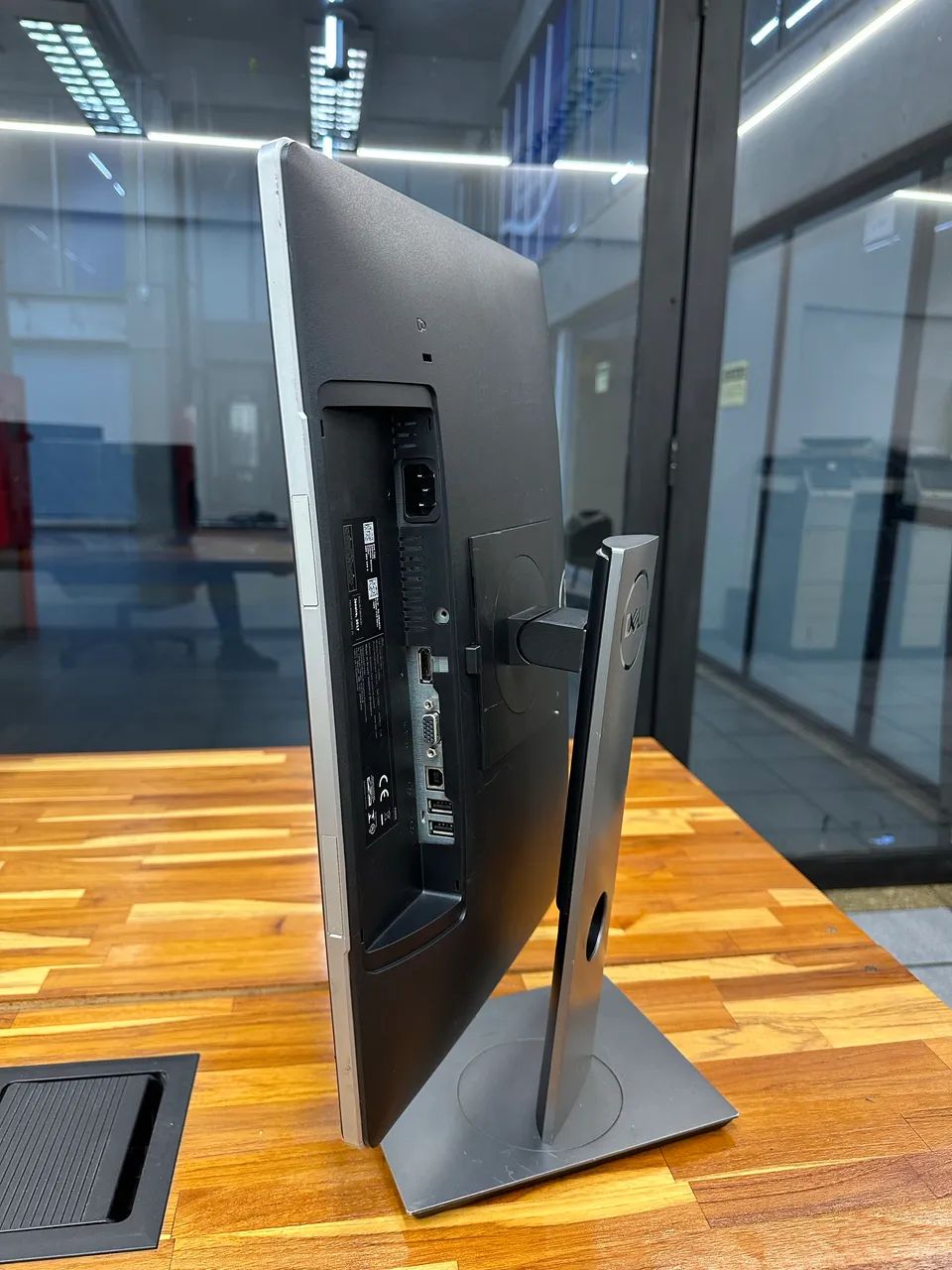 Monitor Dell P2016 - 20? LED | Excelente Estado - Foto 4