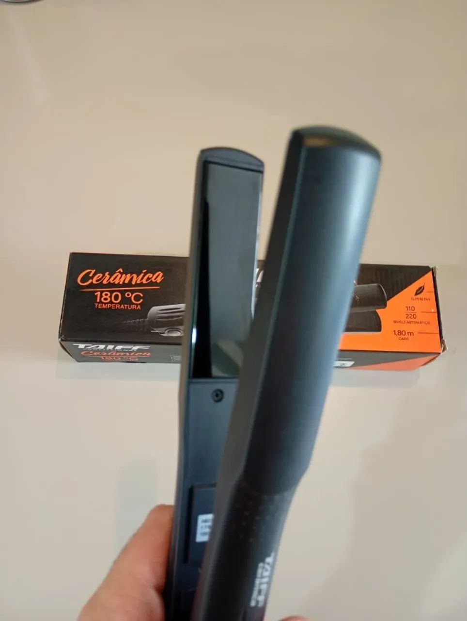 Prancha Taiff Cerâmica Profissional Bivolt Nova - Foto 3