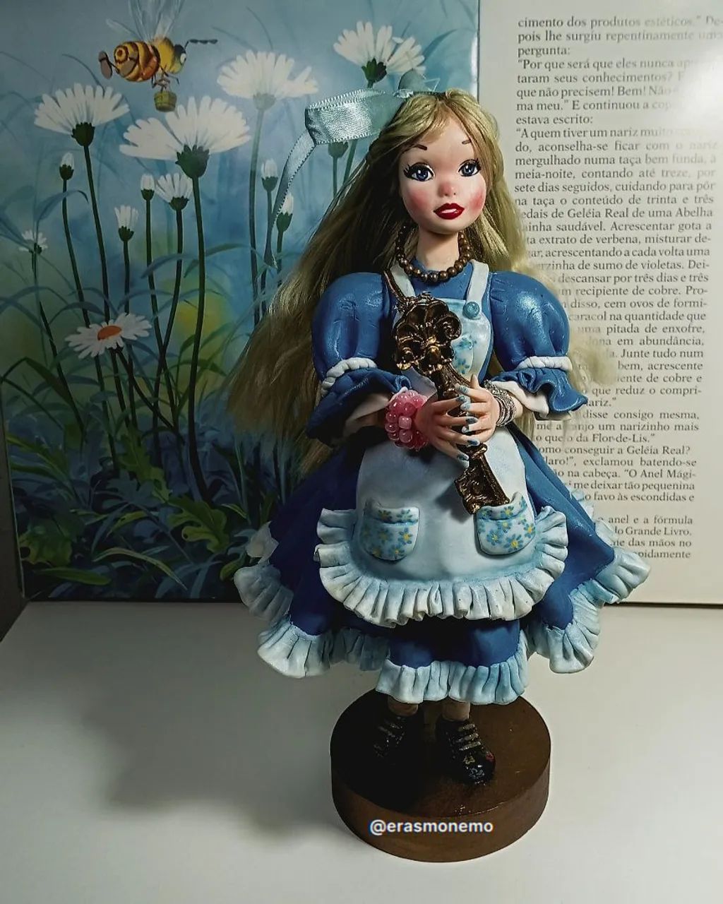 Alice no país das maravilhas boneca  - Foto 5