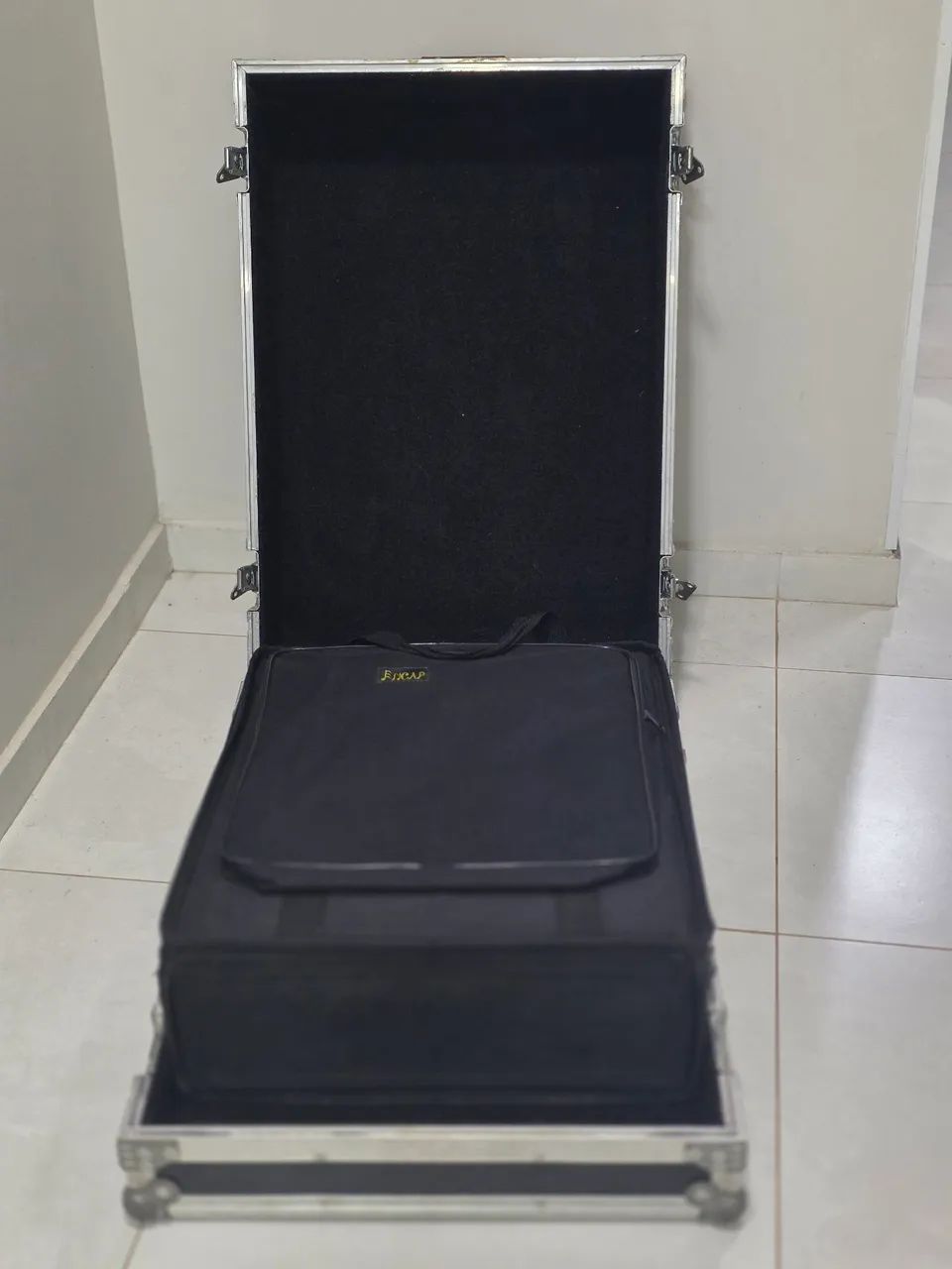 Mesa de som yamaha 01v96 - Foto 3