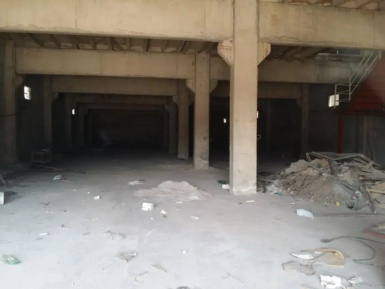 Lene Pegado Aluga Galpão de 3 Andares com 1.950 m² na Av Independência - Foto 2