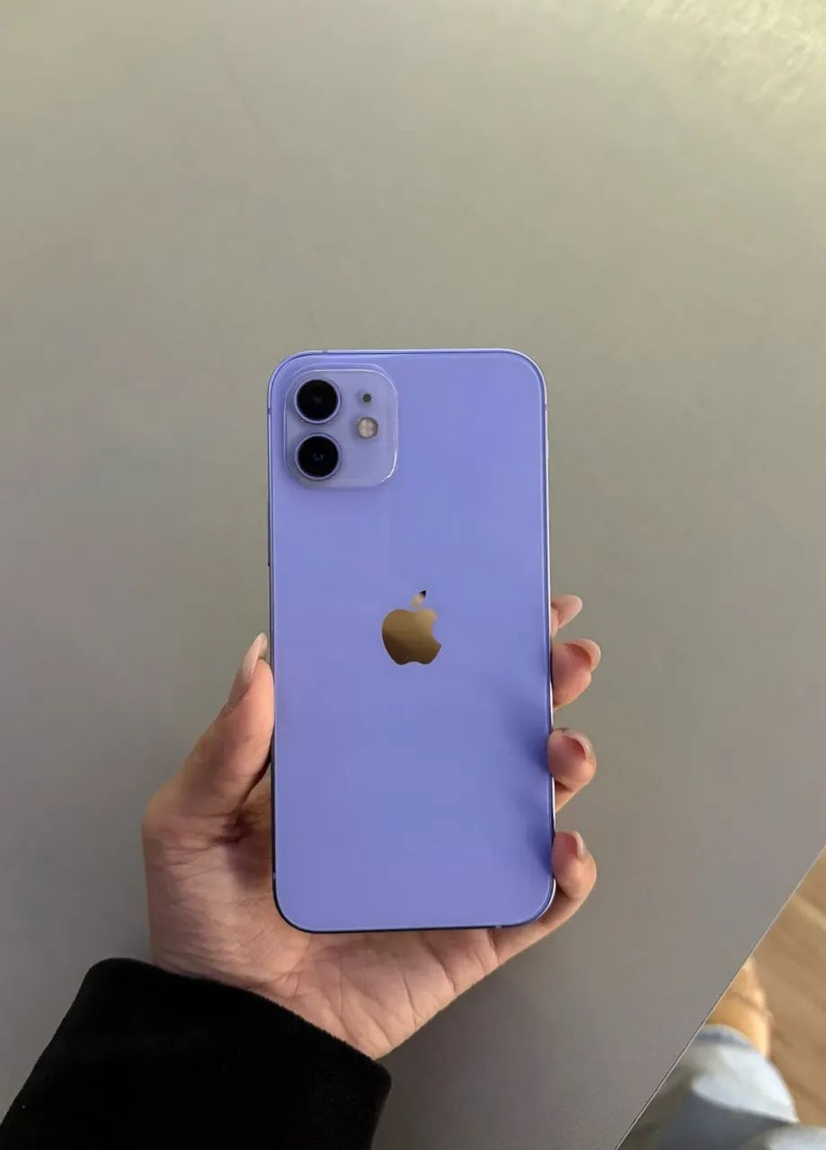 iPhone 12 