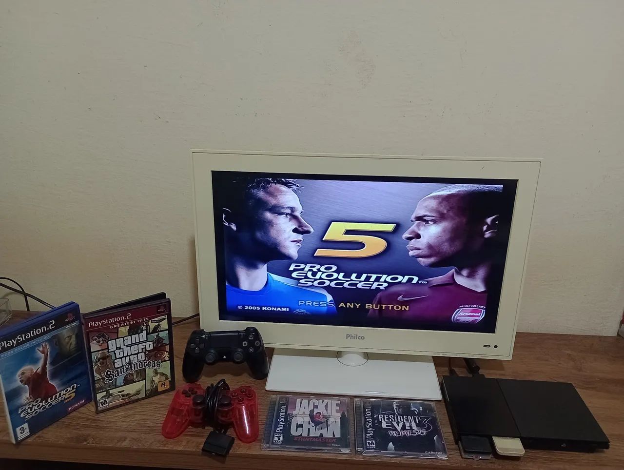 Monitor TV 24 polegadas + Playstation 2 