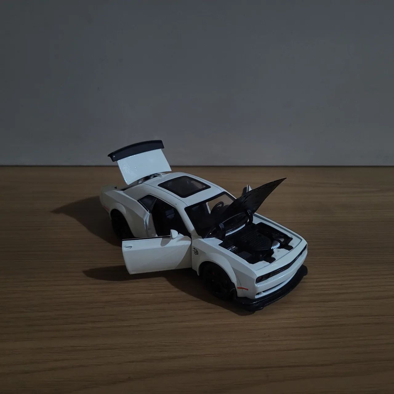 Dodge Challenger SRT Hellcat Miniatura - Foto 3