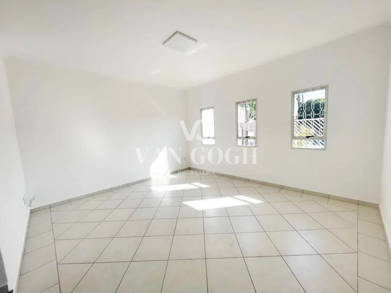 Casa Térrea à Venda em Holambra com 3 Quartos, Suíte e Quintal Gramado - Foto 2