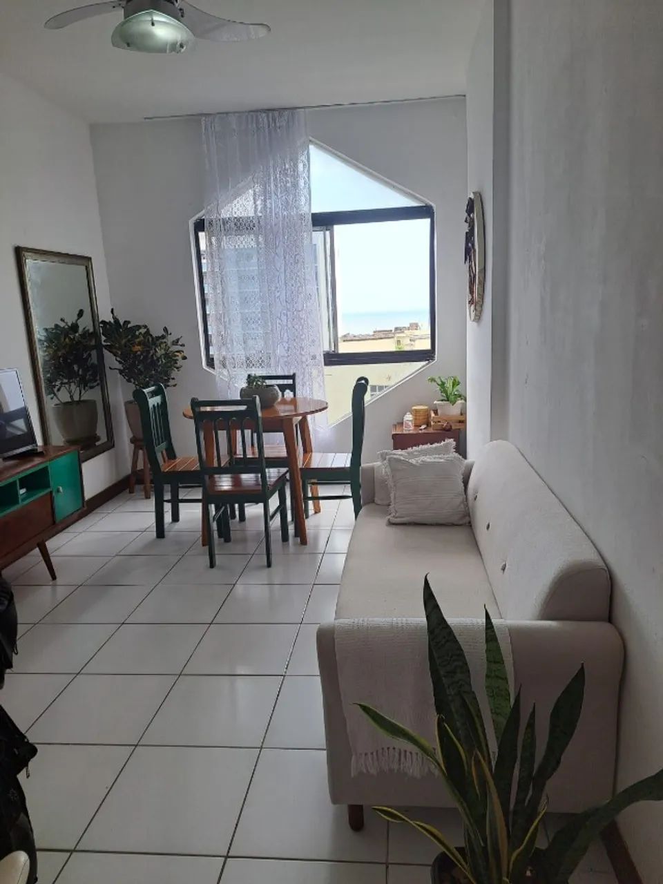 Barra - 1/4 com suíte