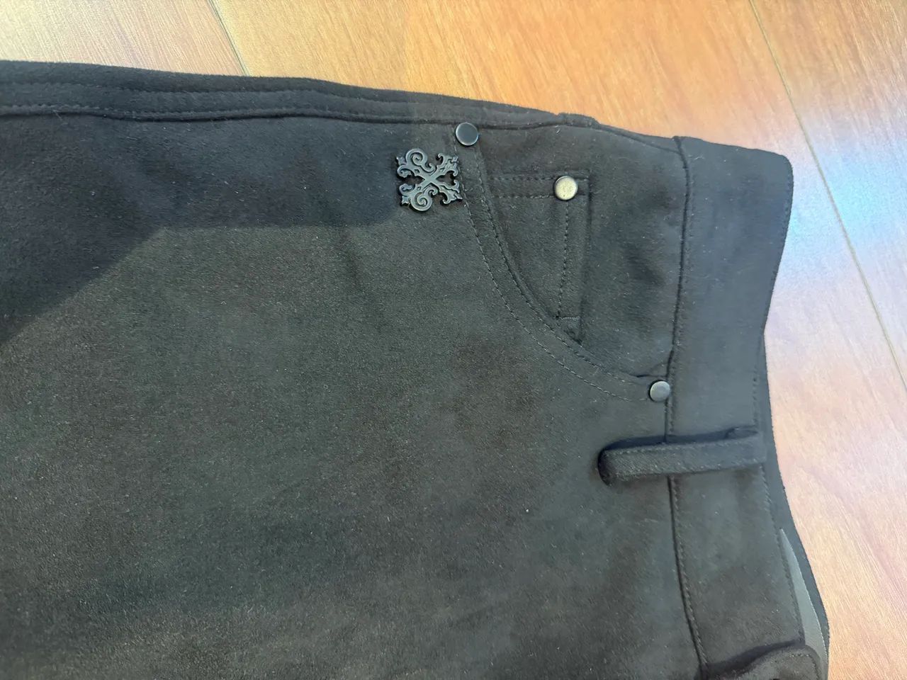 shorts john john black aveludado preto 38 - Foto 2