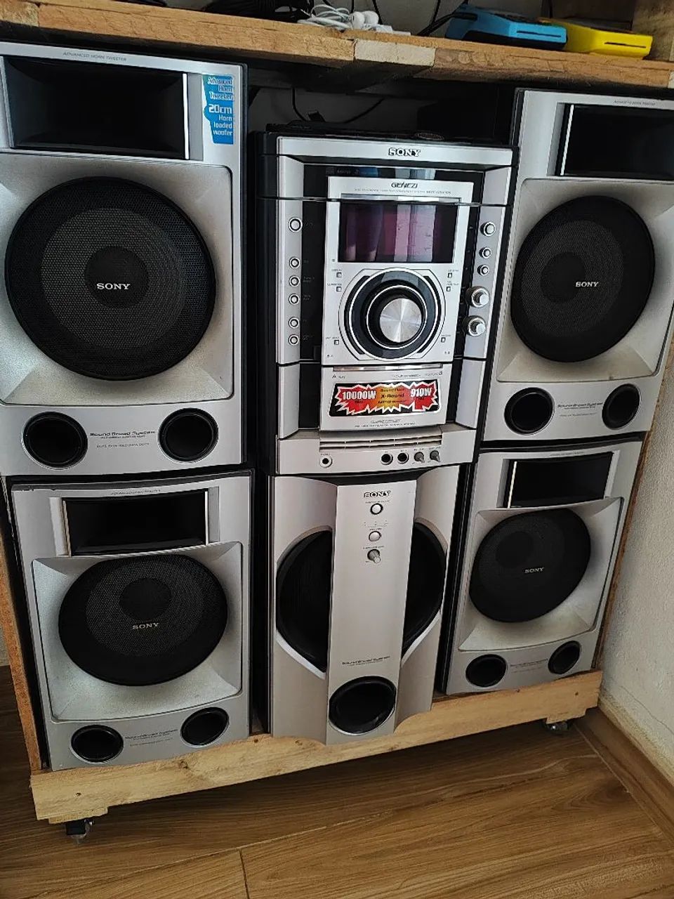 Som Sony GNX100