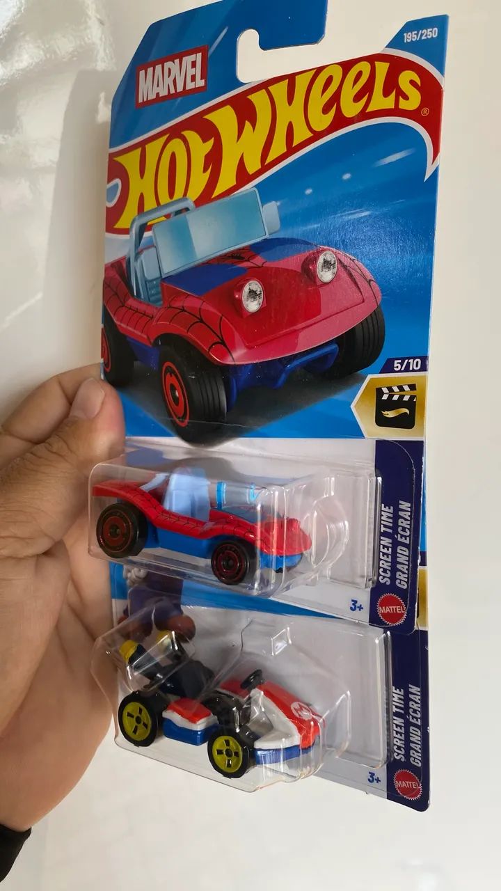 Hotwheels Mário e homem aranha 