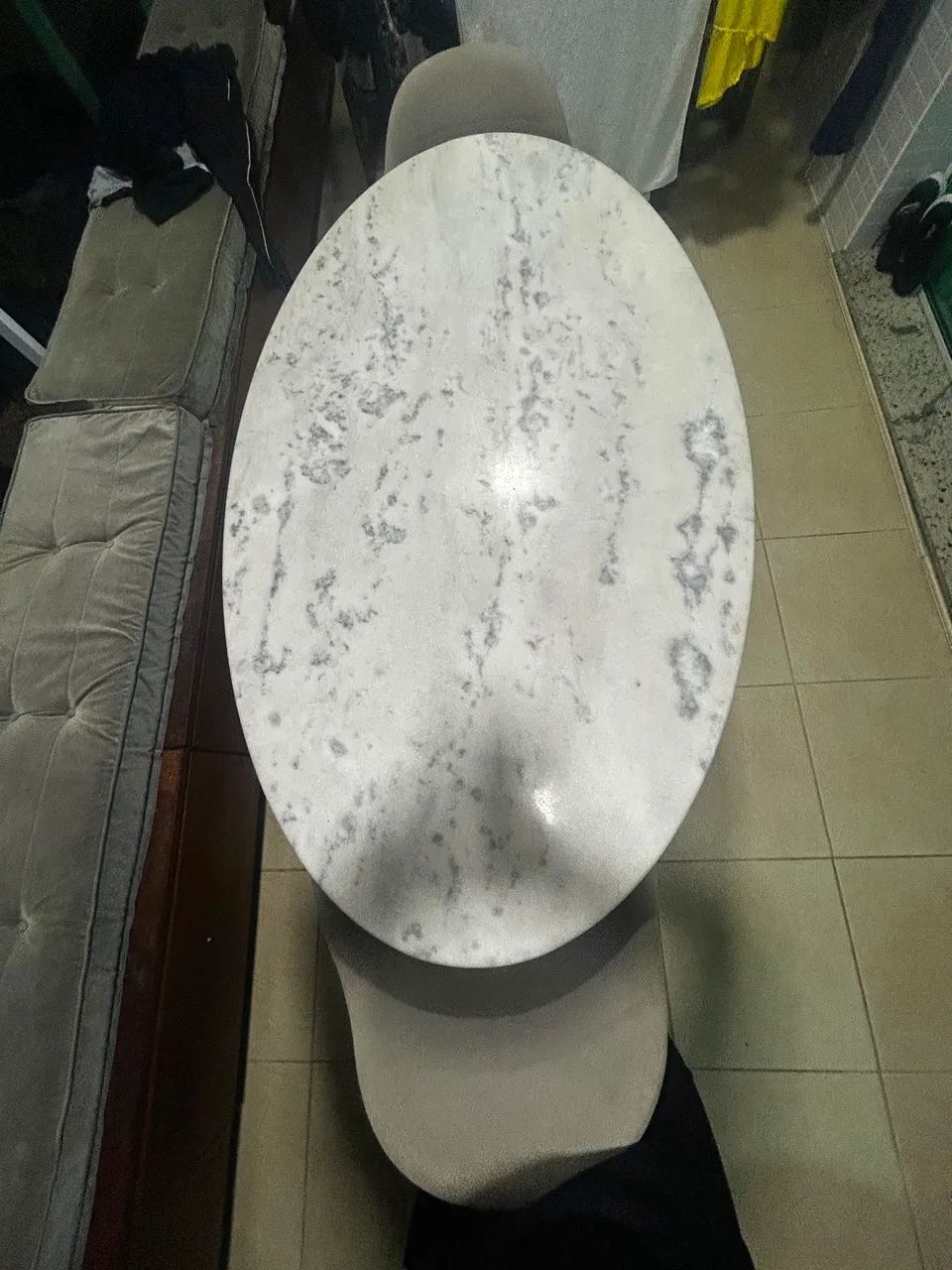 Mesa Saarinen Mármore Carrara oval  - Foto 3