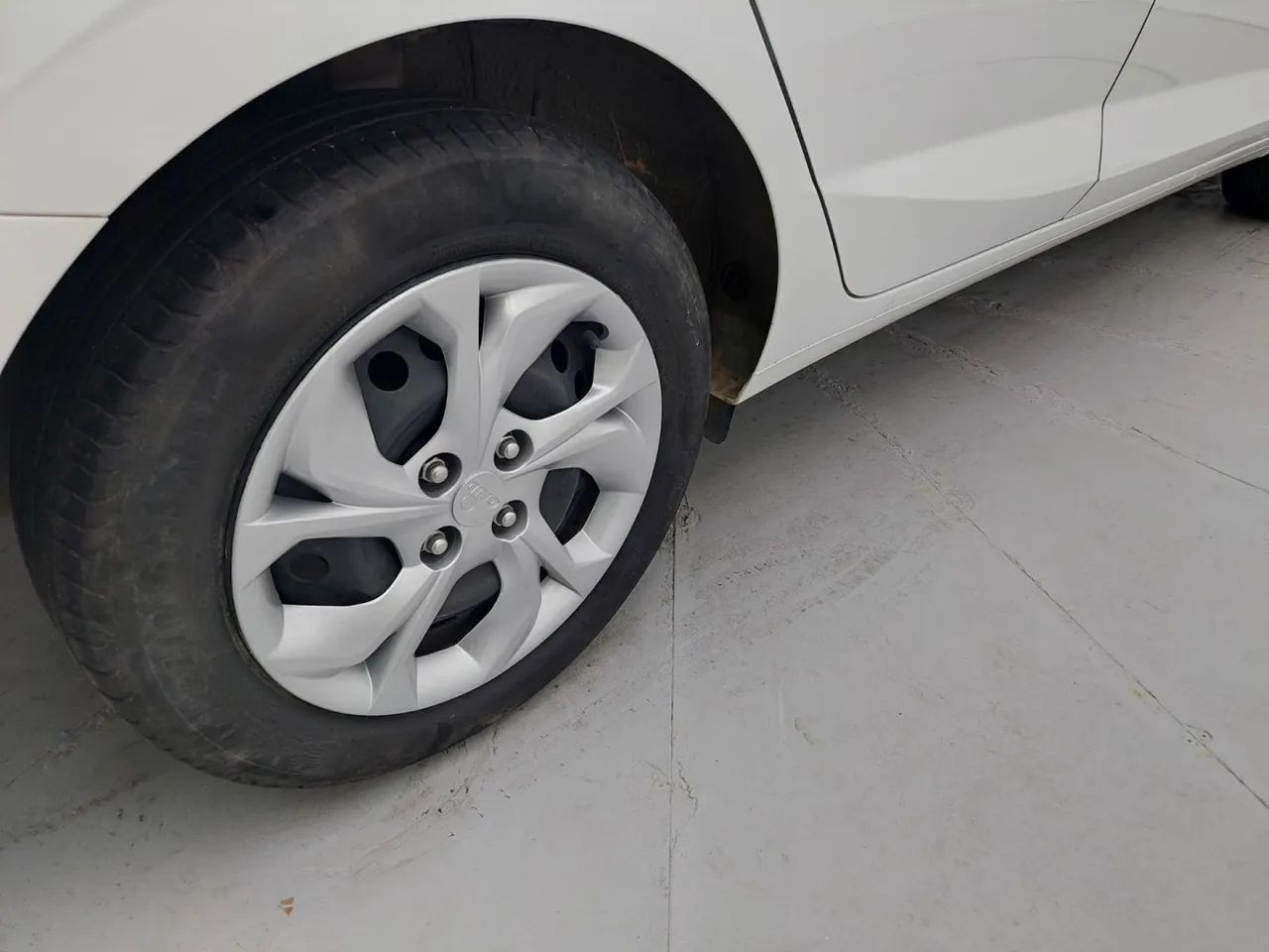 Hyundai HB20S Comfort Plus 1.0 TB Flex 12V Mec., foto 14 de 18