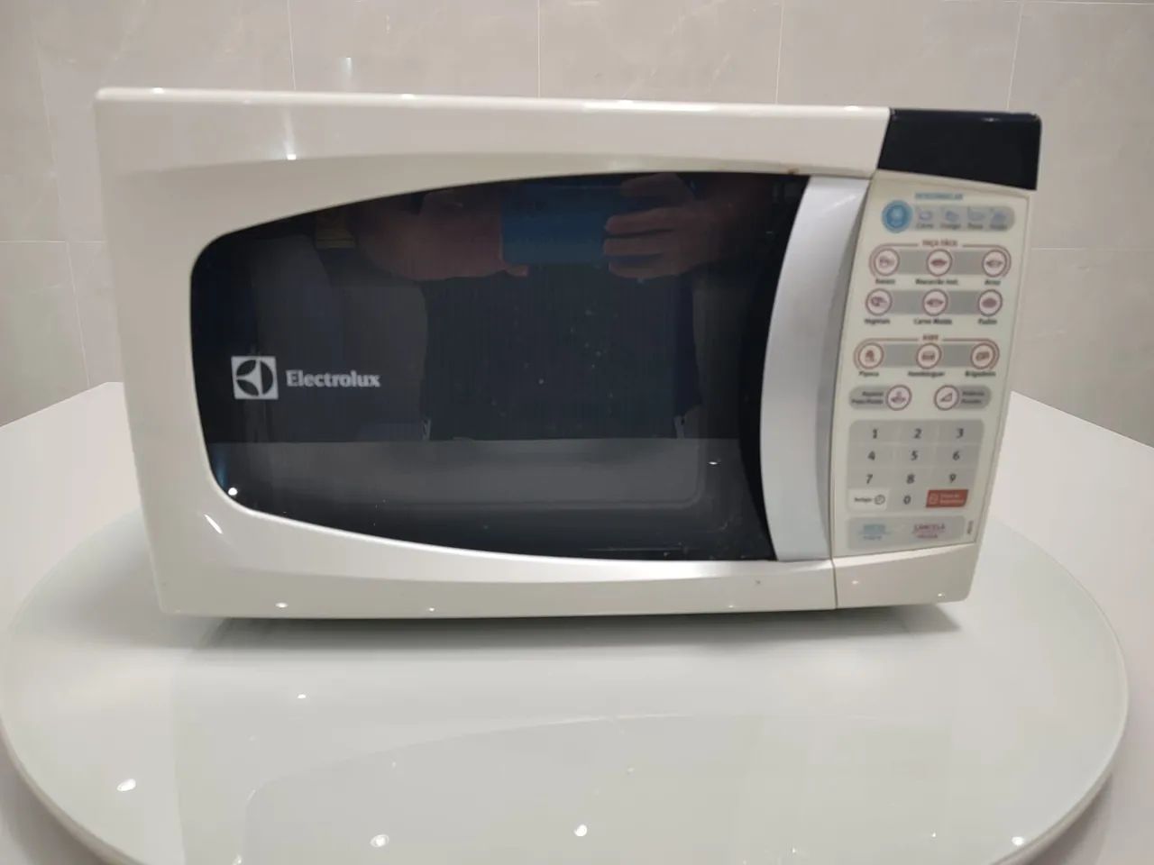 Microondas 20 litros 220v  - Foto 4
