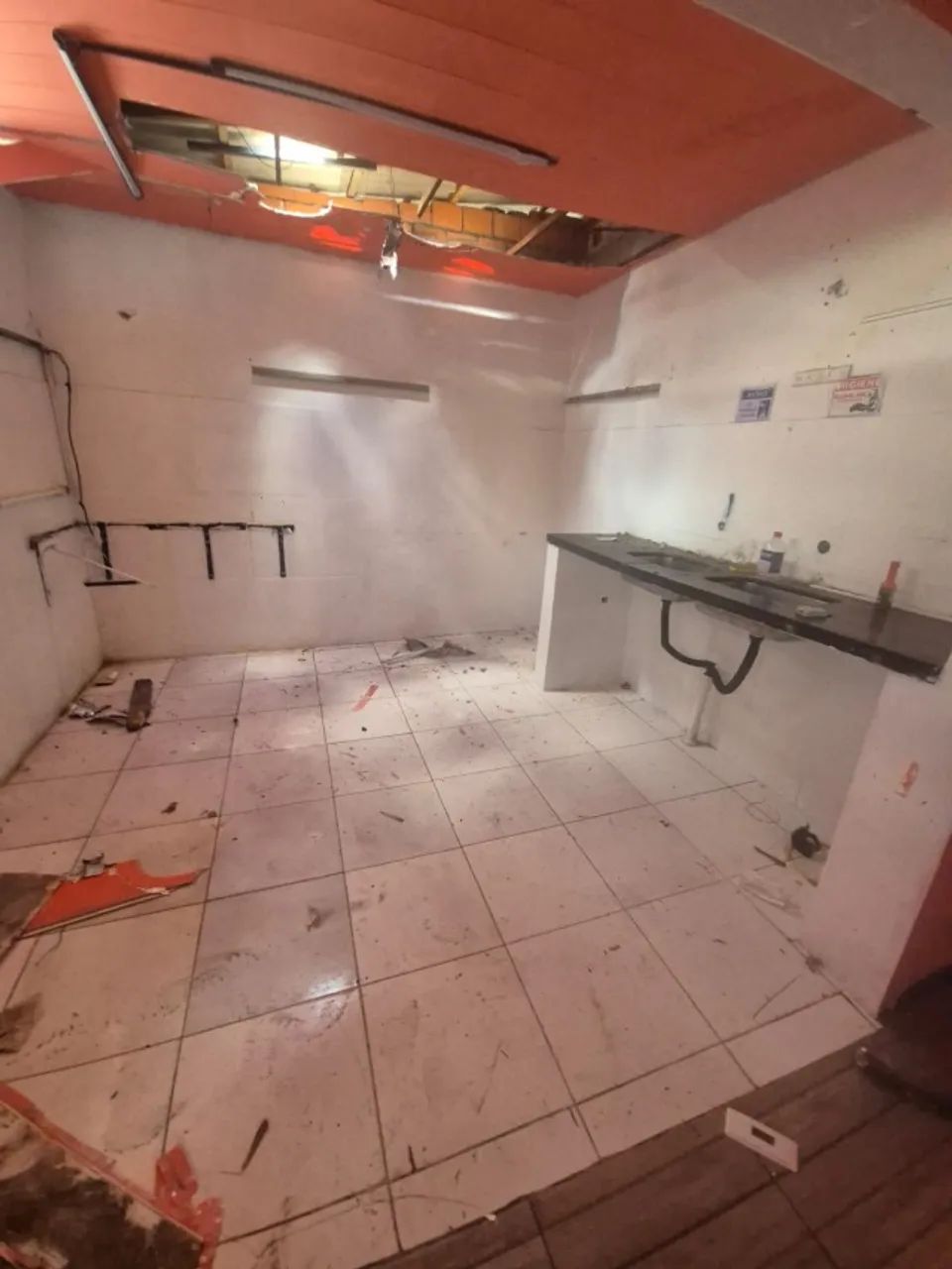Área Comercial edificada em amplo terreno de 1.107 m² - Foto 5