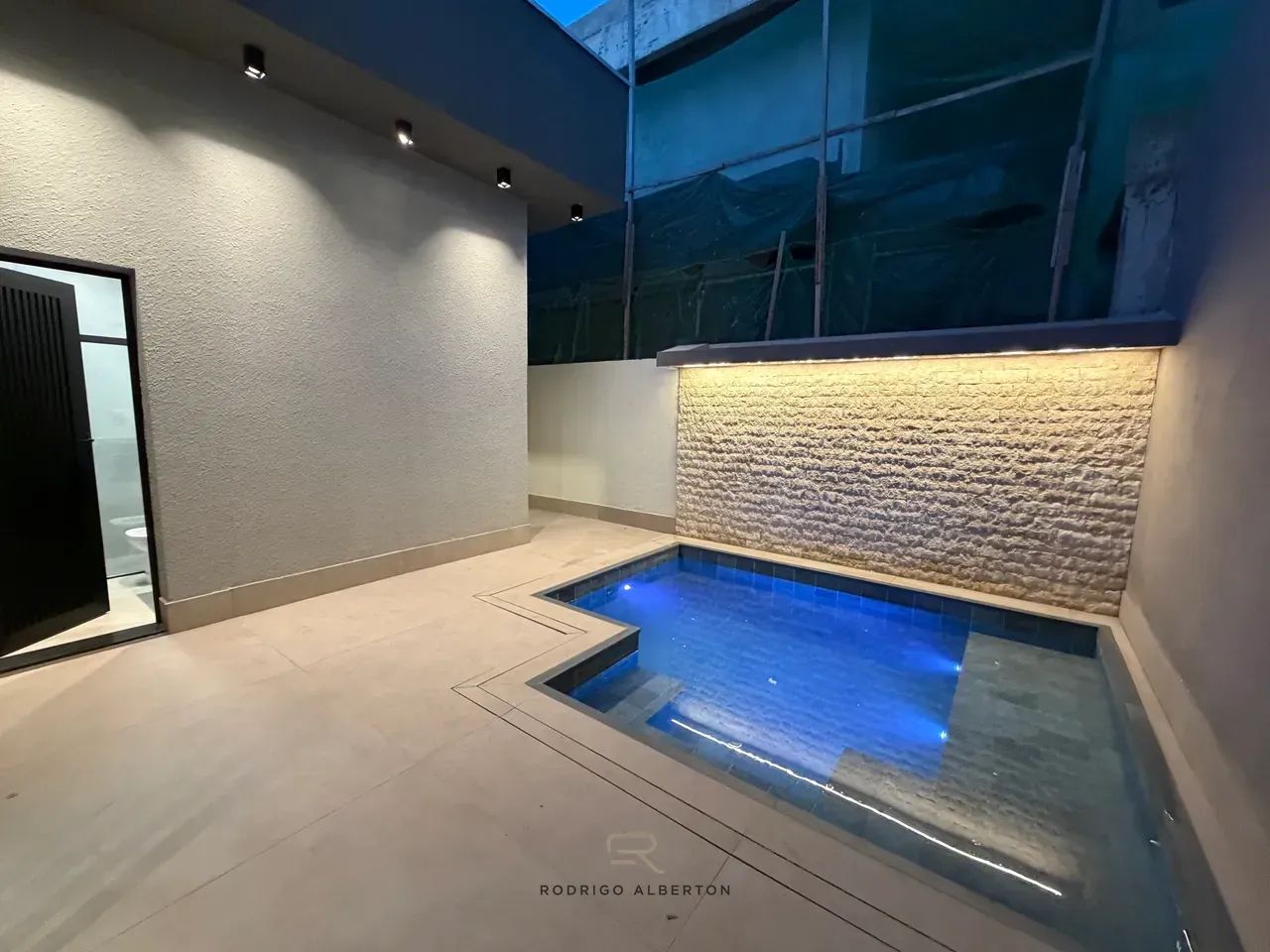 Casa Mobiliada e Decorada, com 3 suites e Rooftop, R$ 2.8Milhões - Foto 5