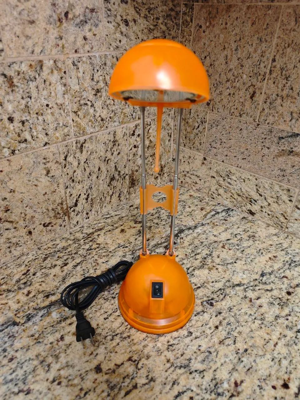 Luminária de Mesa - Foto 2