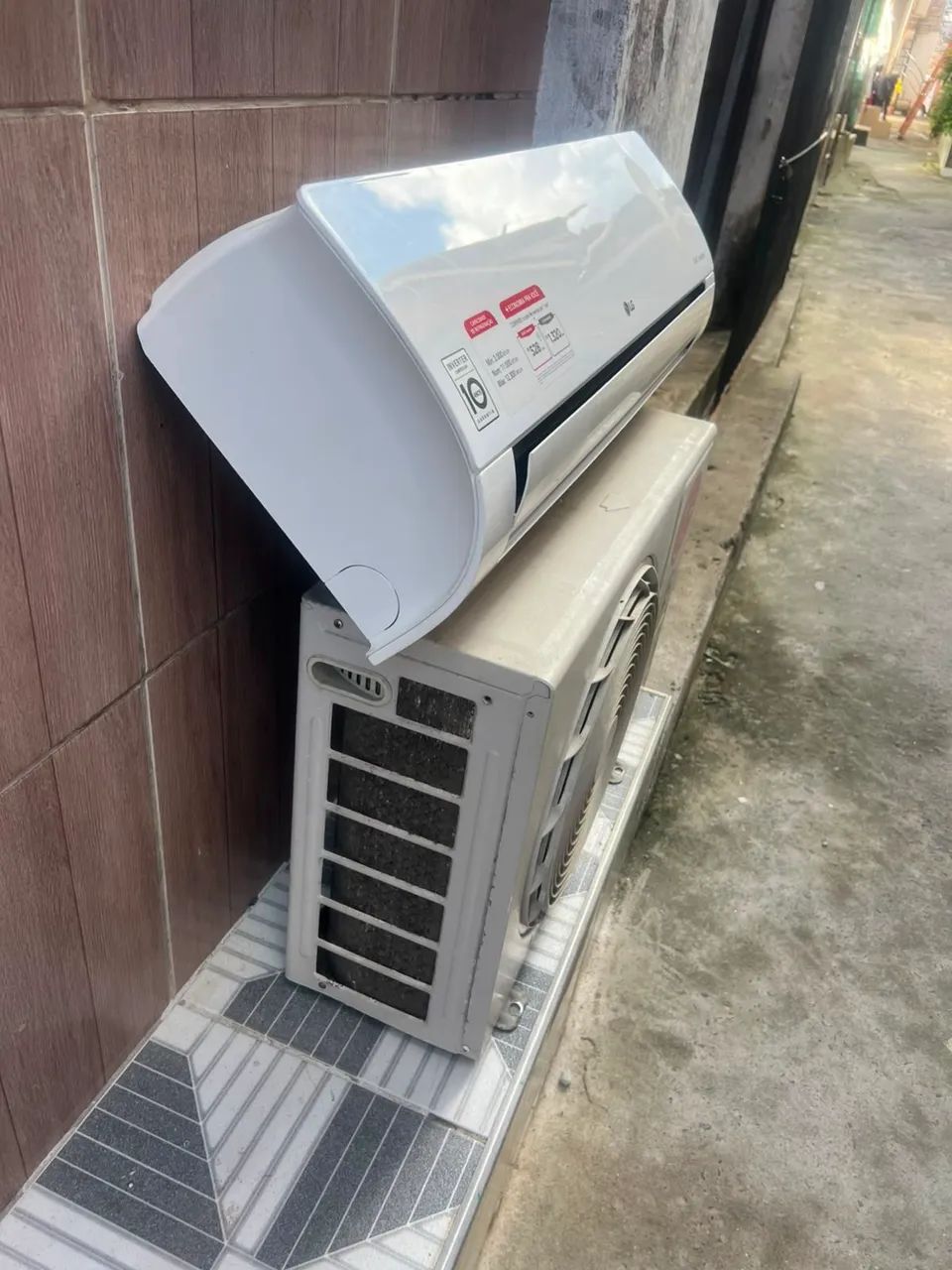 AR CONDICIONADO + INSTALAÇÃO