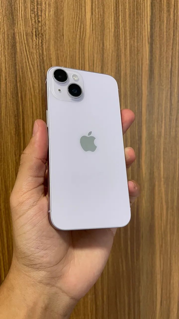 iPhone 14 lilás 