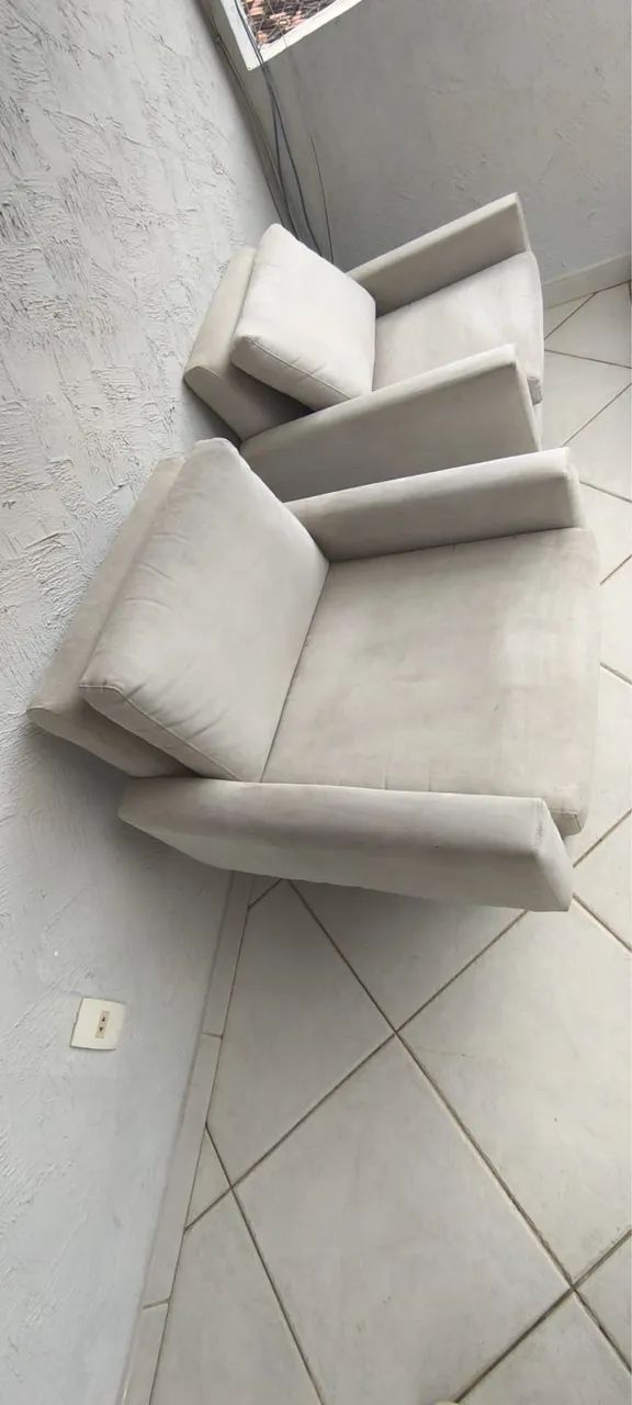 Poltronas em suede offwhite