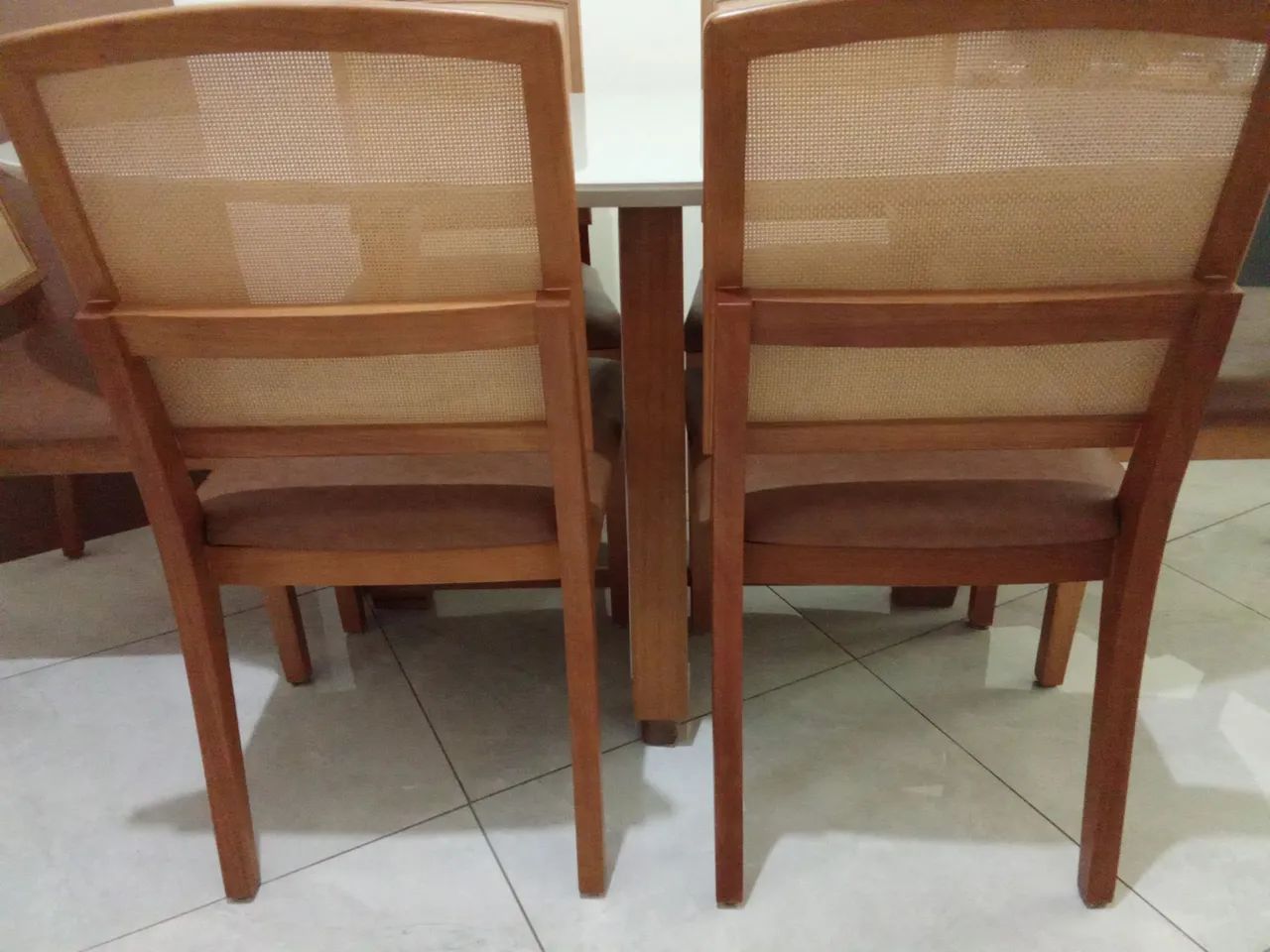 Mesa com 6 cadeiras 65171912812034123