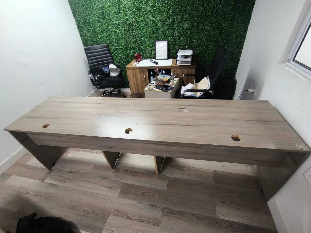 Mesa para escritório 2,40 comp x 0,72 alt x 0,60 larg - Foto 2