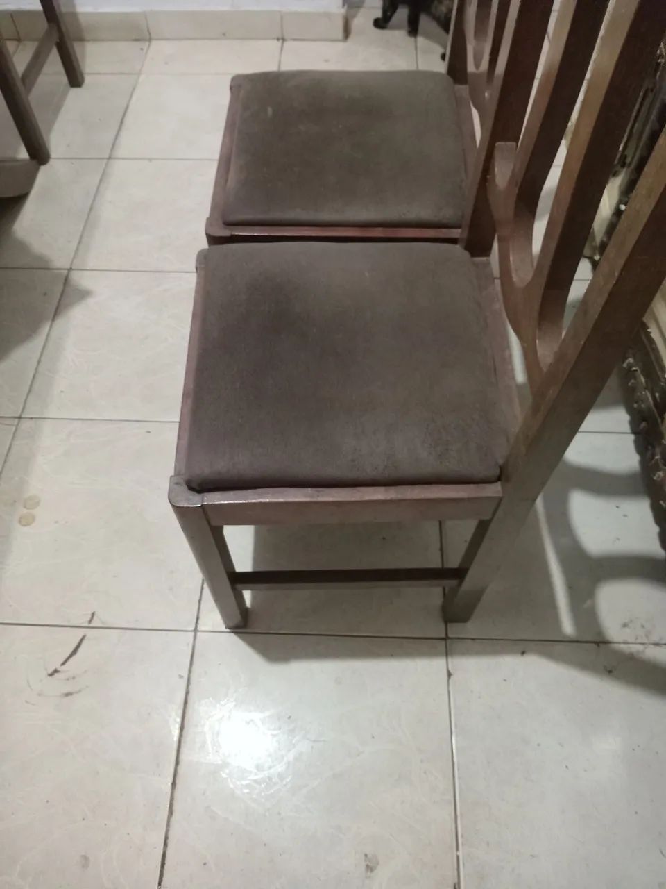Mesa com 4 cadeiras  - Foto 4
