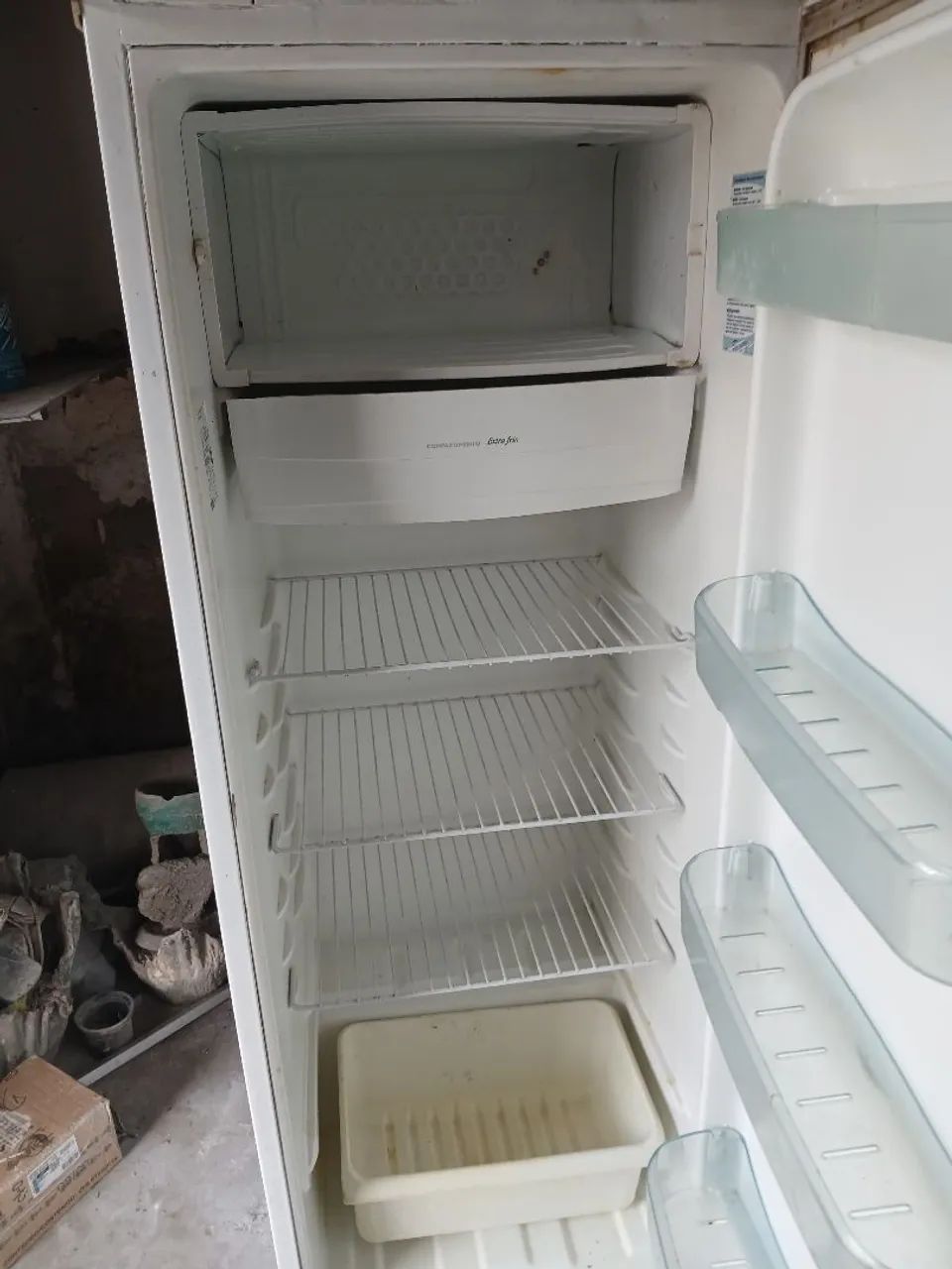 Geladeira Eletrolux vende-se! - Foto 4