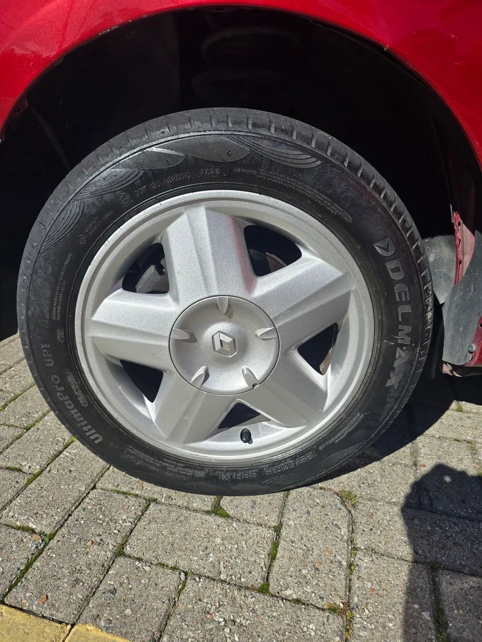 Renault Sandero Expression Hi-flex 1.6 8V 5P 2013 - Foto 5