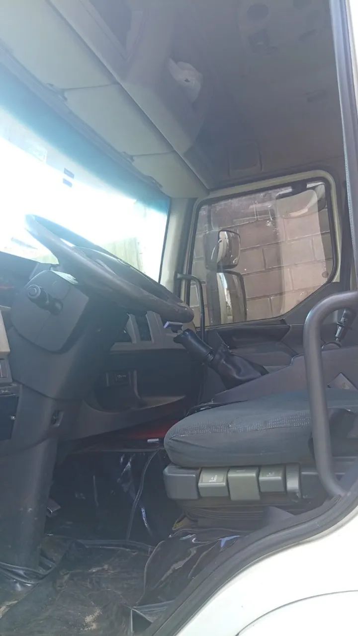 Volvo VM 270 - Foto 3