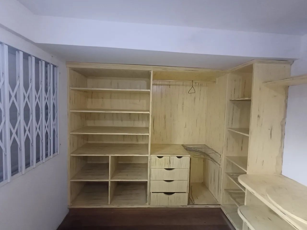Armario sem portas 