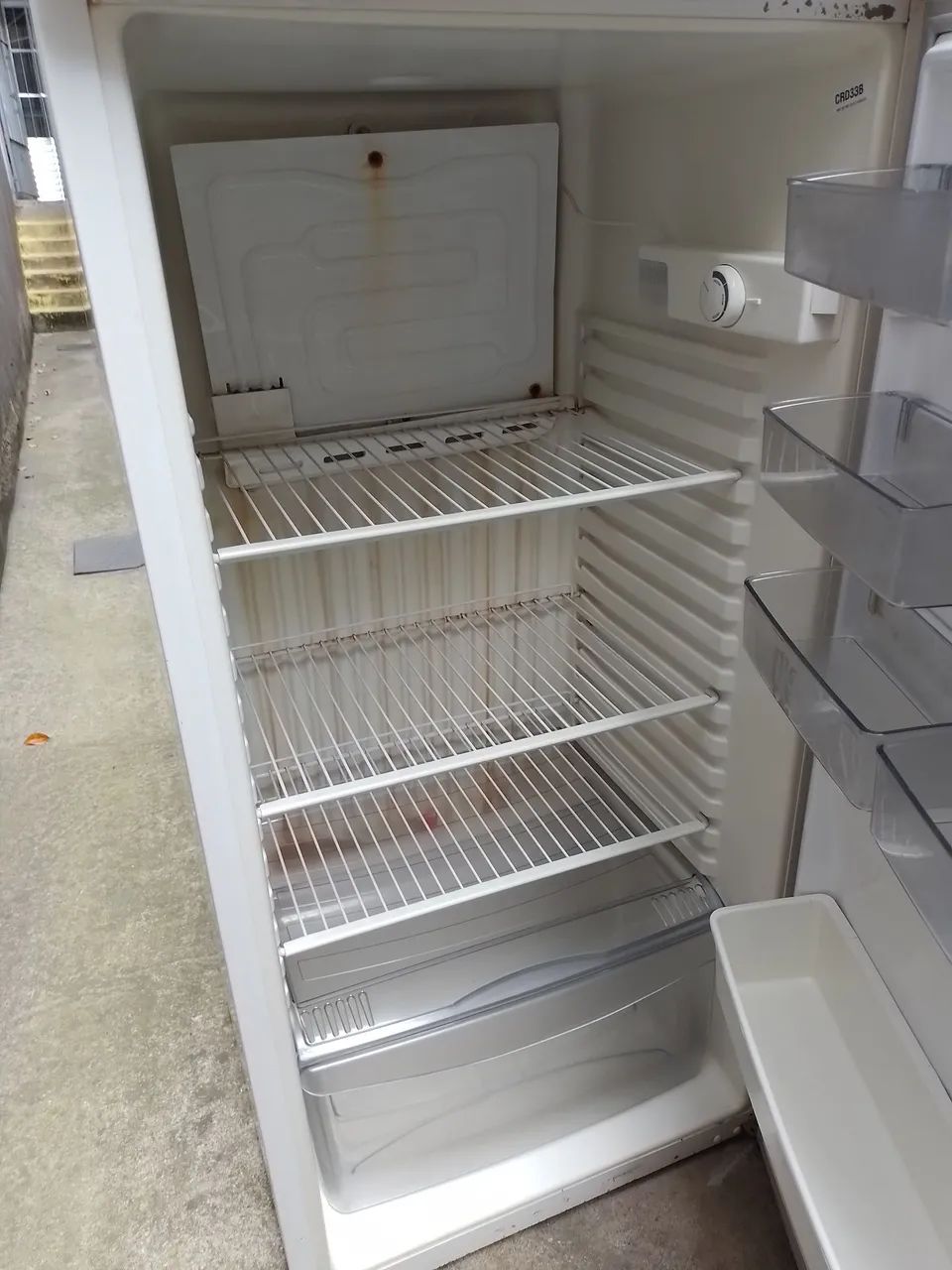 Geladeira marca consul com defeito
