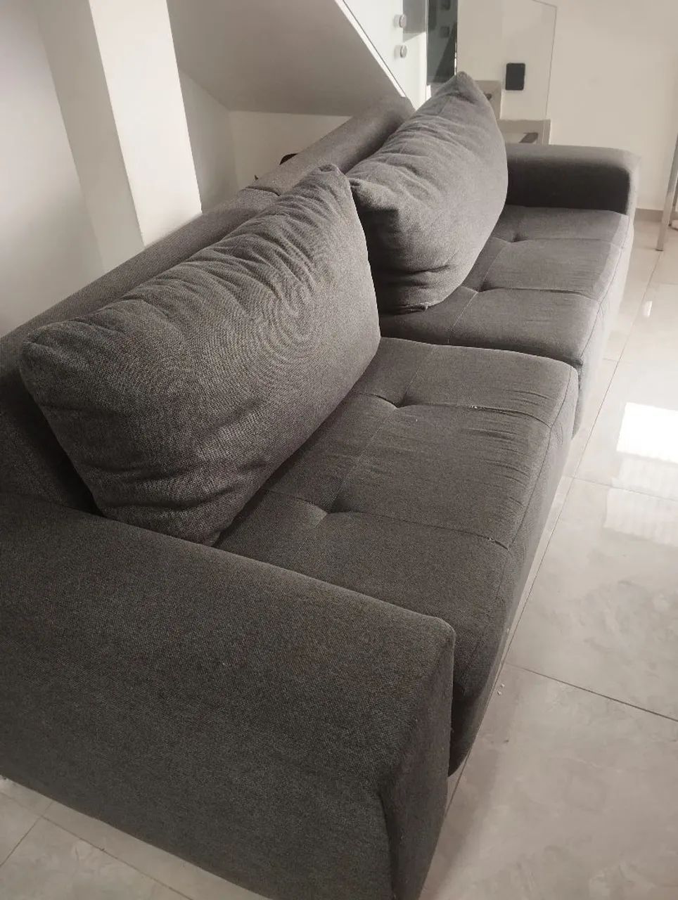 Sofá Tok stok 4 lugares