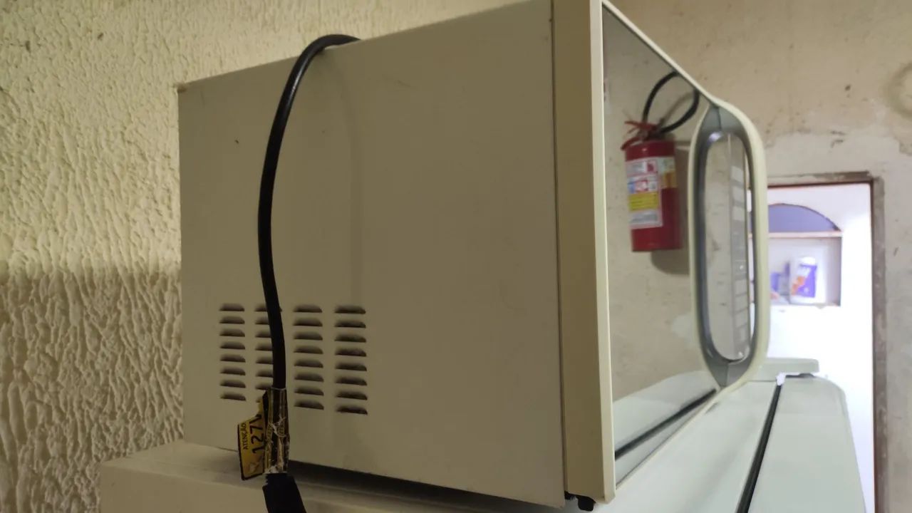 Micro-ondas Midea 31 litros 