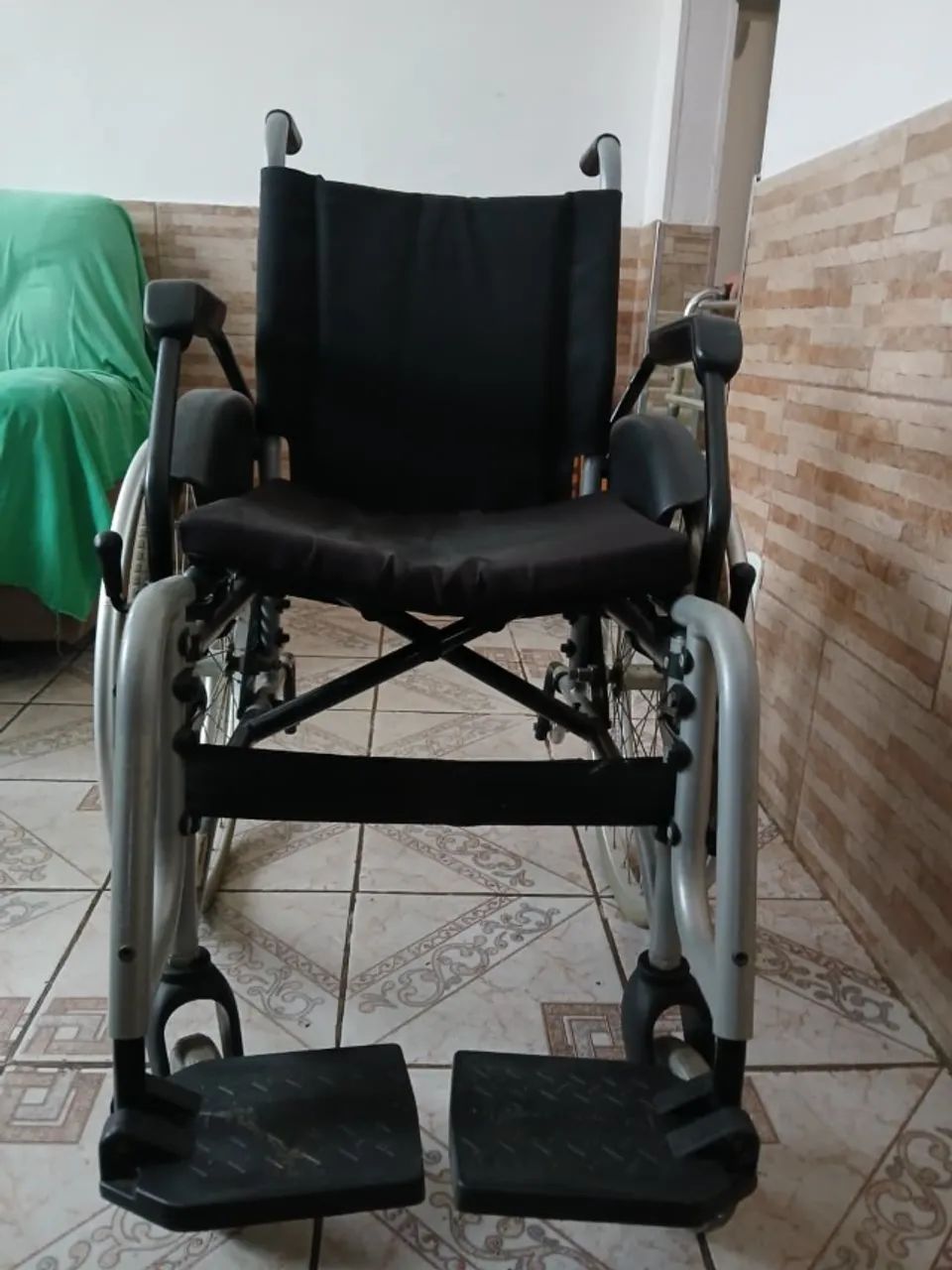 Cadeira de Rodas Jaguaribe - Foto 2