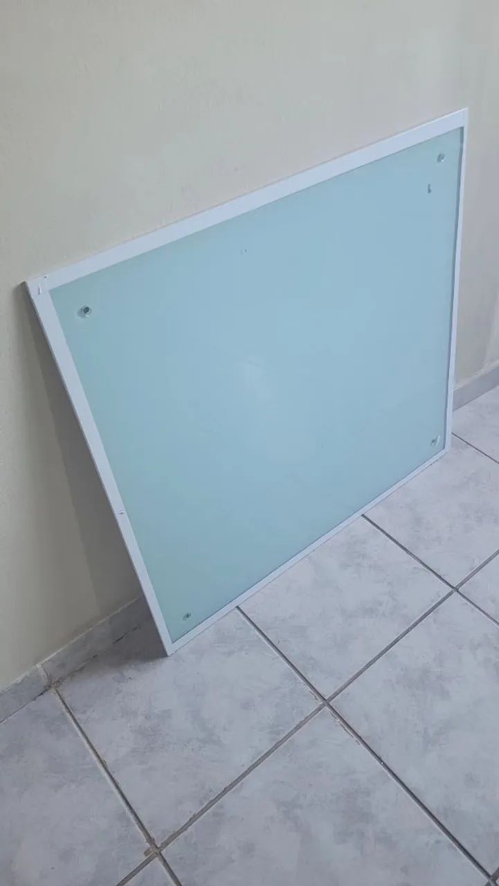 Placa de vidro faixada de condomínio e escritório 