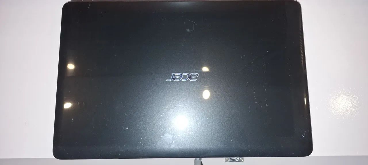 Notebook Acer Aspire E1-571