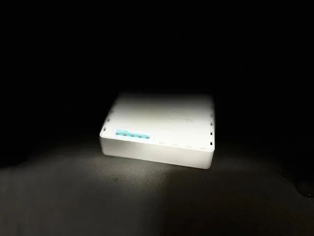 Roteador MikroTik hEX RB750Gr3 - Foto 4