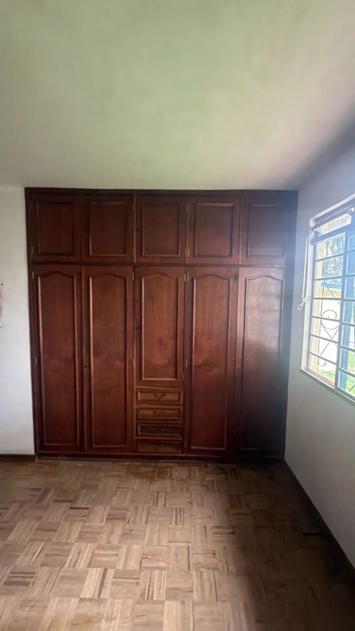 Guarda roupa usado madeira maciça