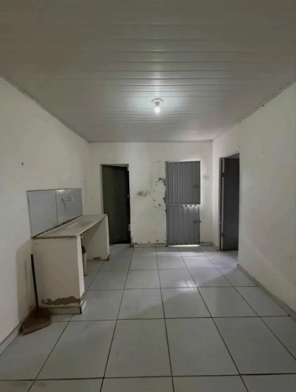 Casa à Venda 2 Quartos 1 Banheiro - Foto 4