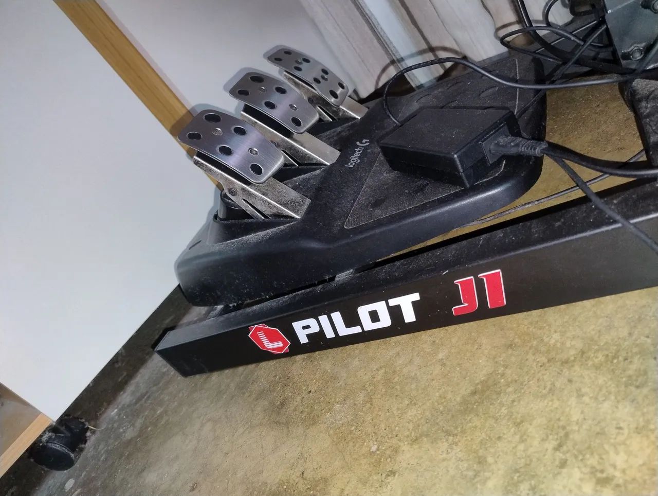 Volante Logitech g920 com câmbio e suporte NA GARANTIA! - Foto 3
