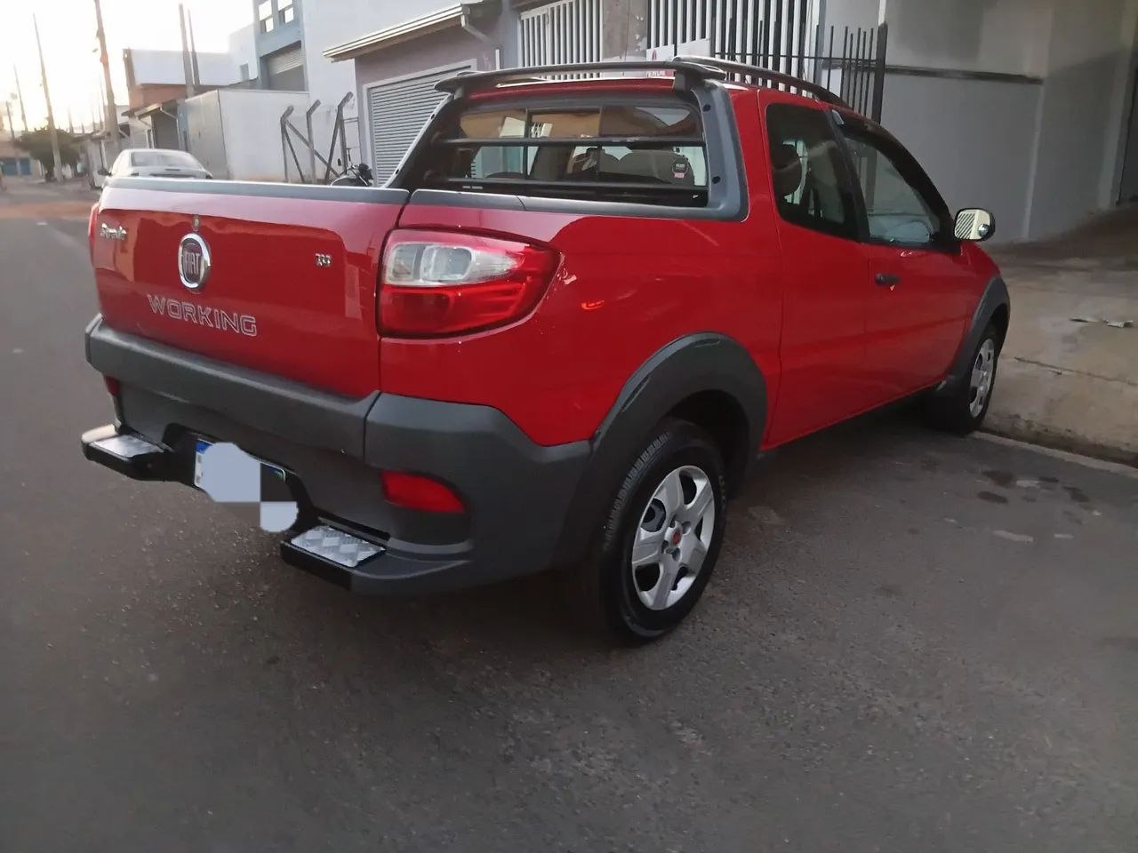 Fiat Strada Working Celeb.1.4 Fire Flex 8V CD 2015 - Foto 2