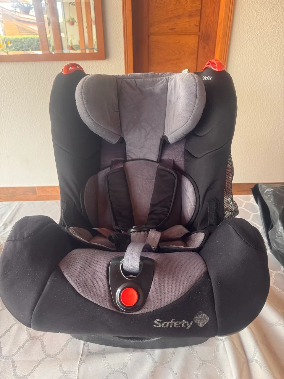 Cadeirinha de bebê reclinável 