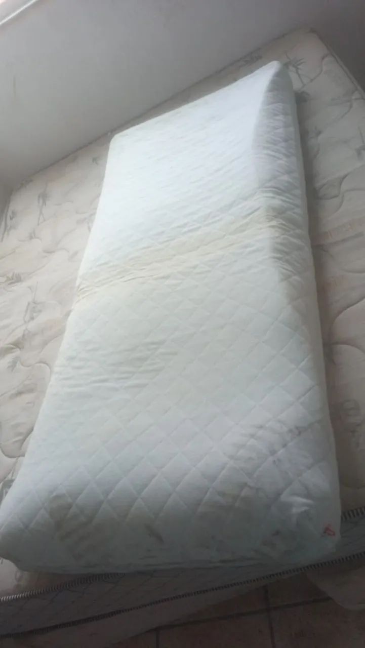 Colchão de mola de solteiro 